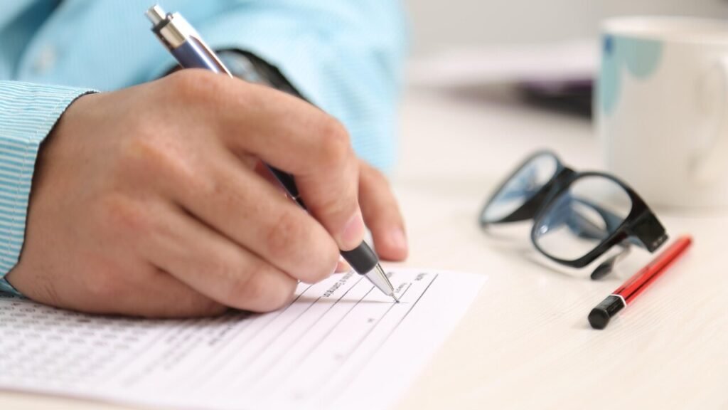 DRK Tarifvertrag Land Brandenburg als PDF herunterladen – Gehaltstabellen und Arbeitsbedingungen