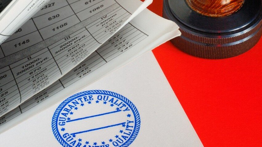 Tarifvertrag kunststoffverarbeitende Industrie Bayern als PDF herunterladen – Entgeltgruppen und Arbeitsbedingungen