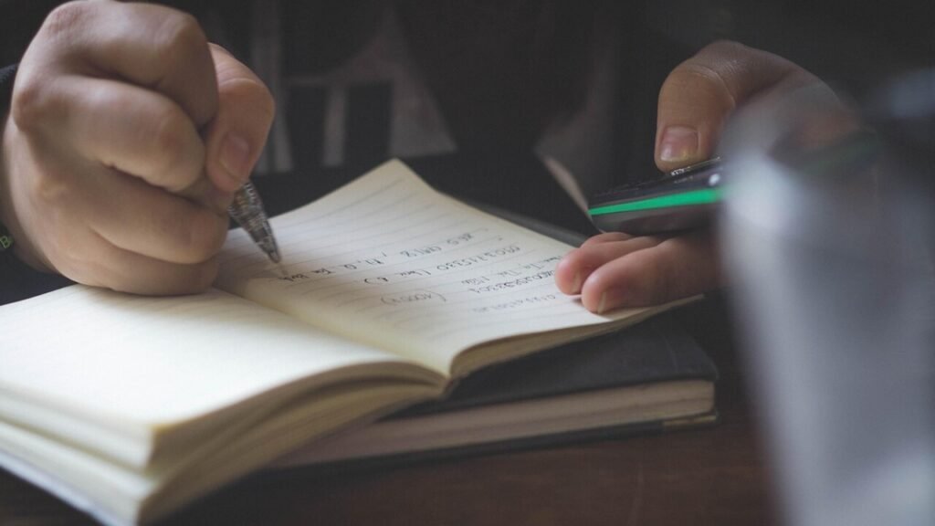 Tarifvertrag Filmschaffende als PDF herunterladen – Vergütung und Arbeitsbedingungen