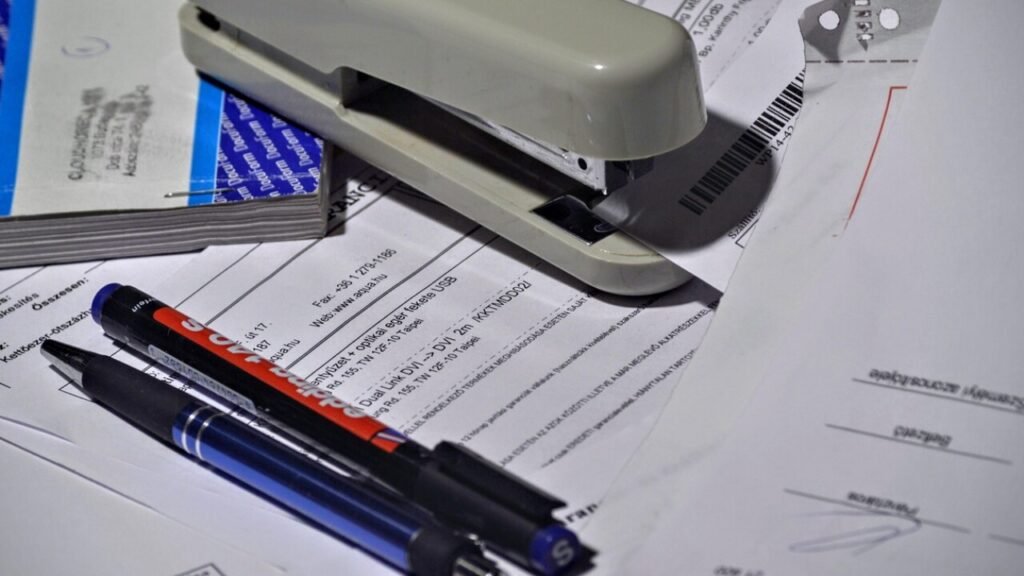 Gehaltserhöhung Tarifvertrag als PDF herunterladen – Gehaltstabellen und Arbeitsbedingungen