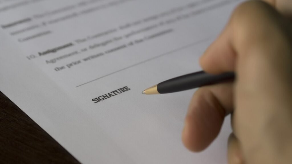 Tarifvertrag Hessen als PDF herunterladen – Gehaltstabellen und Arbeitsbedingungen